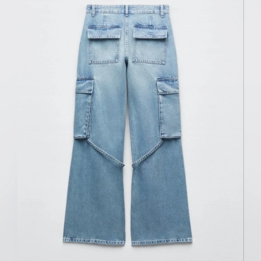 Zara Cotton Blend Belt Loop Wide Leg Cargo Jeans In Light Indigo Wash Size 2 - Picture 13 of 16